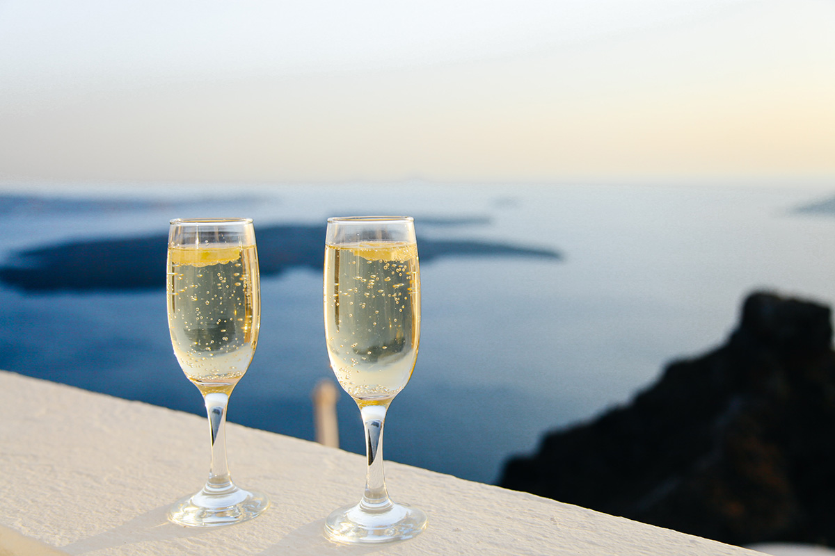 sparkling wine vs champagne